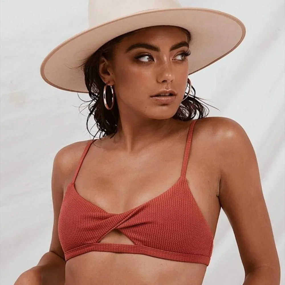 MINKPINK Kaya Twist Front Bikini Top in color Berry Textured Size Medium